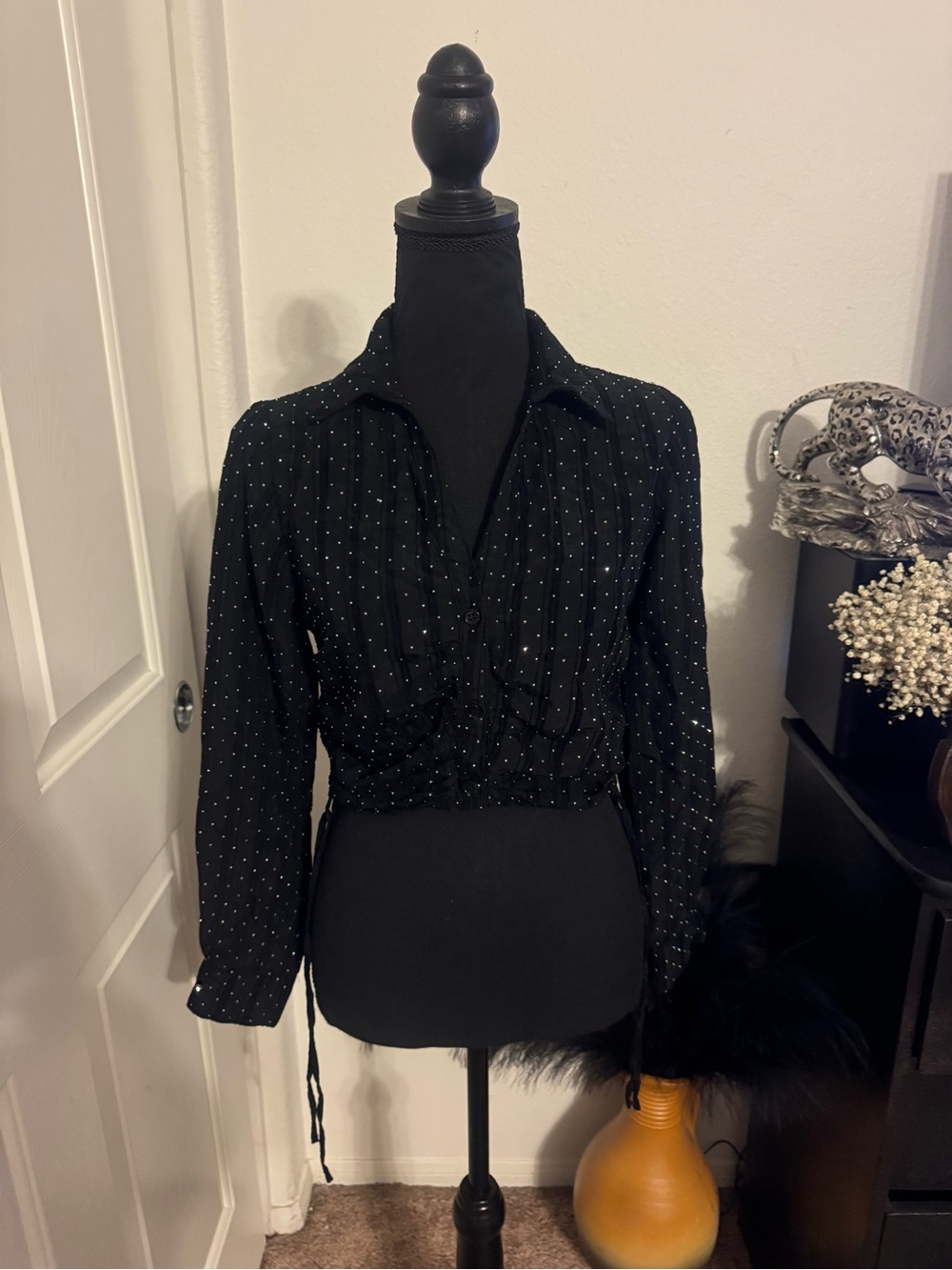 Black gem Dot Long-Sleeve Crop Top - Women